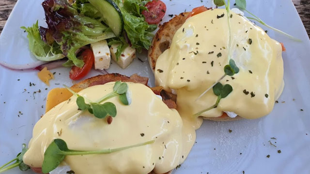 Eggs Benedict