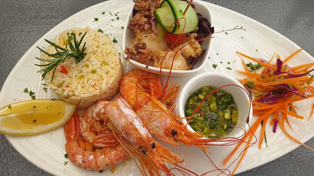 Prawn &amp; Calamari Combo